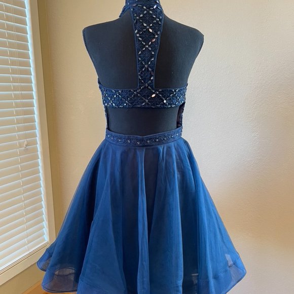 PROM / HOCO / Formal Dress • Navy • Halter / Beaded • Mini Fit & Flare • Medium - Picture 4 of 13